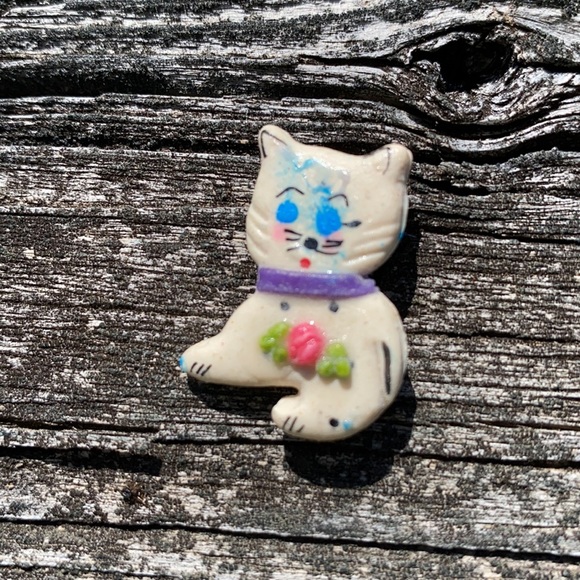 Kitty Pin - Picture 2 of 4